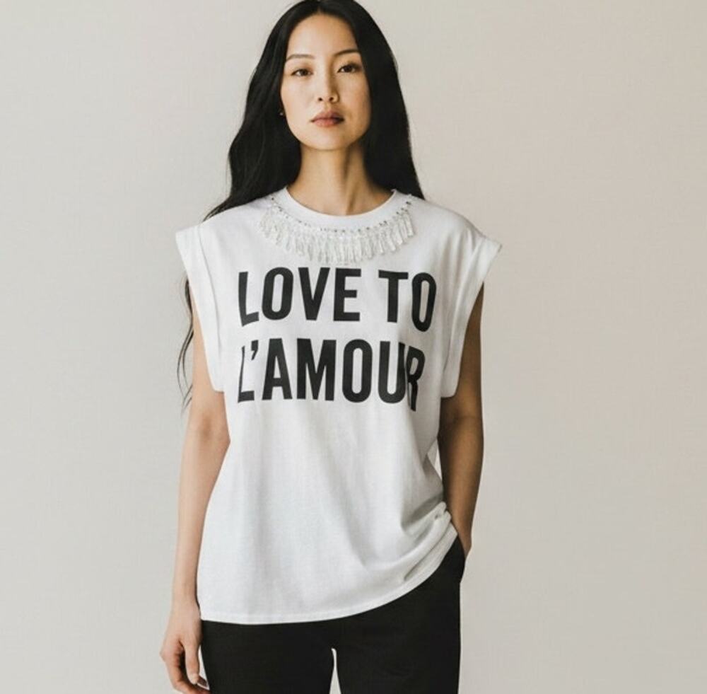 5 a 7 Cinq a Sept Love To L'Amour Crystal Beaded White Graphic T Shirt XS